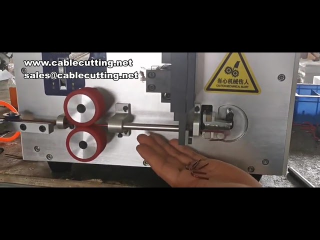 【高精度】ワイヤー剥線・切断・曲げ加工機 | 長さ・数量設定可能な自動機