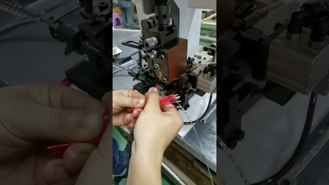 連続ストリップ端子機 水平型 | 高速ケーブル被膜剥離機 【工場用工具】