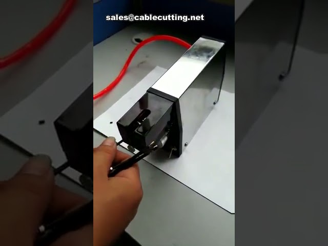 ミニワイヤーストリッパー | 卓上型ワイヤー剥離機 | 小型電線加工機