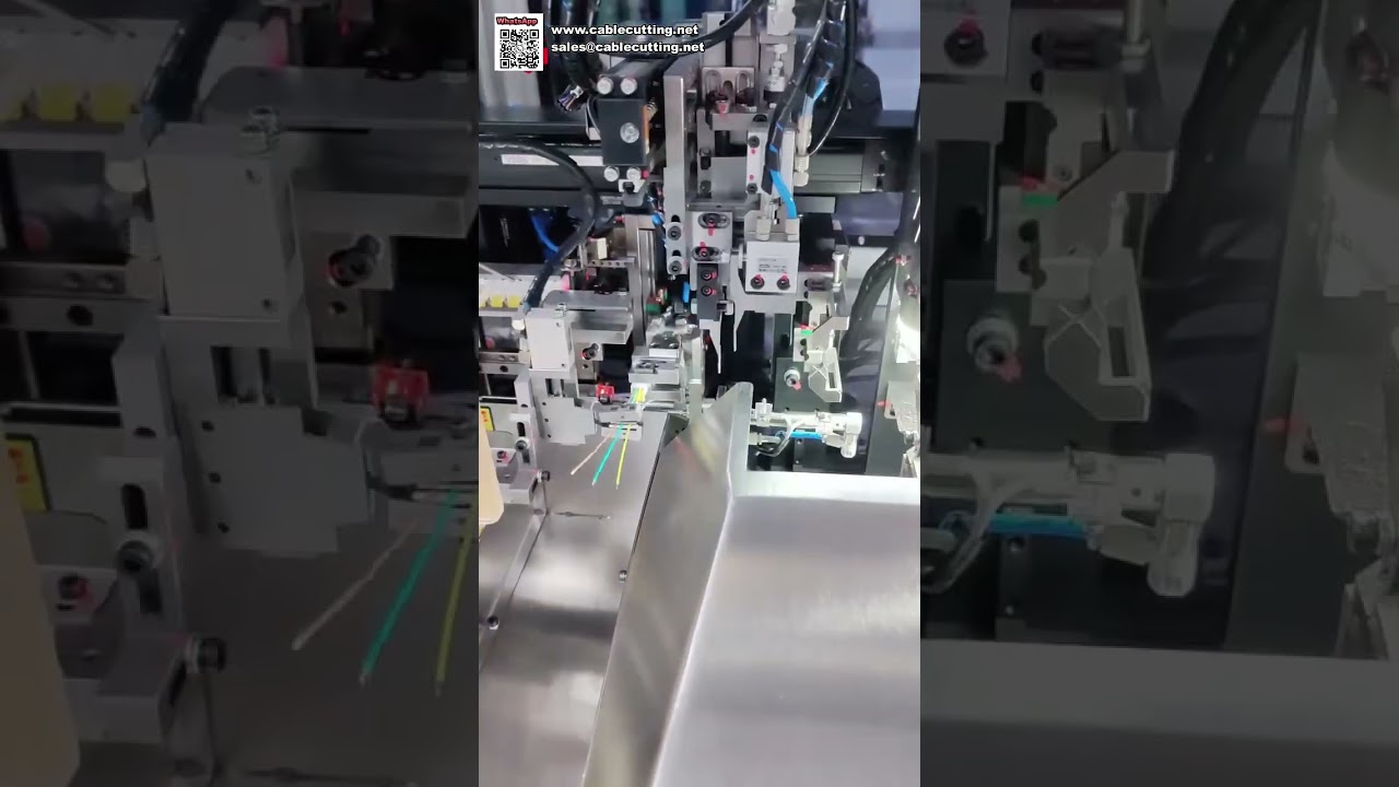自動車用ワイヤーハーネス端子圧着・ハウジング挿入加工機