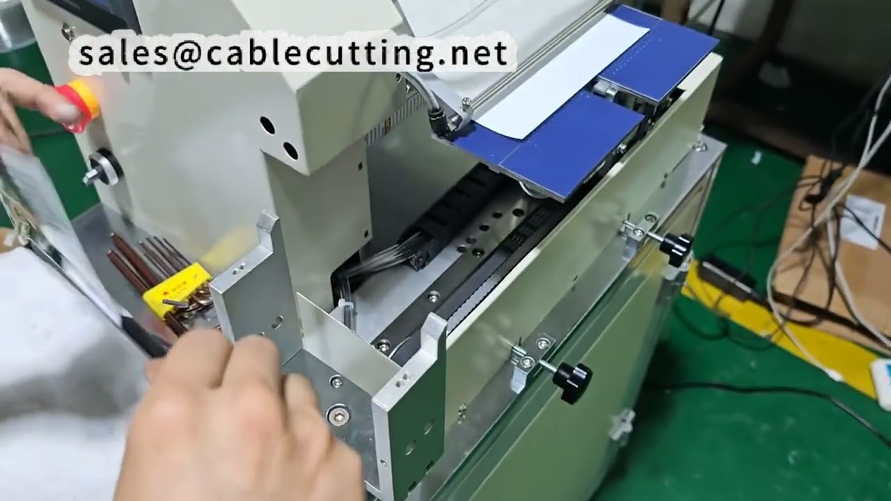 【特大ラベル対応】ワイヤー用折り返しラベリングマシン 200x100mm