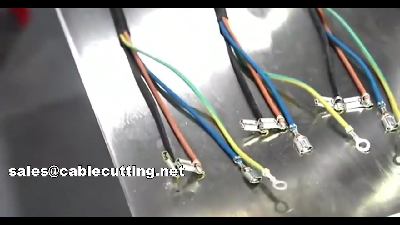 【WPM-555】全自動ケーブル圧着機 – 異なる端子・長さに対応する高性能機