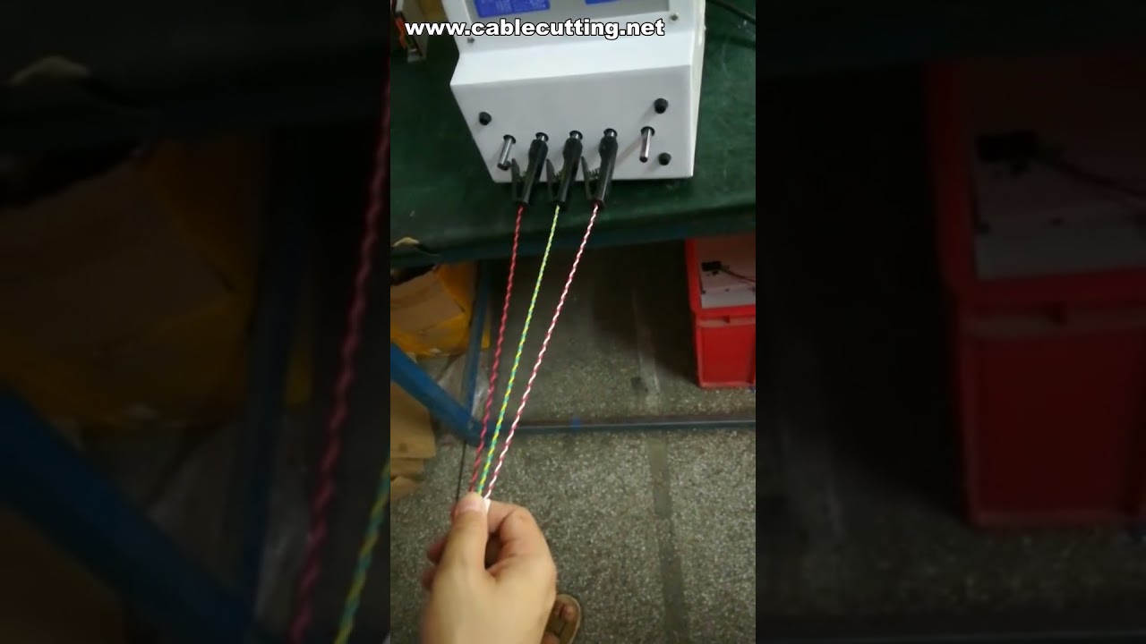 自動クランプ撚り線機｜高速ワイヤ結束機・2コレットツイスター