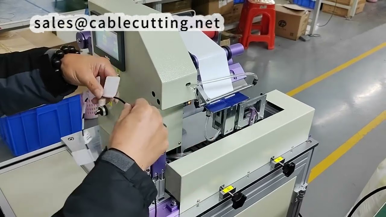 高速フォールドオーバーラベリングマシン｜ワイヤー用40-80mm自動ラベル貼付機