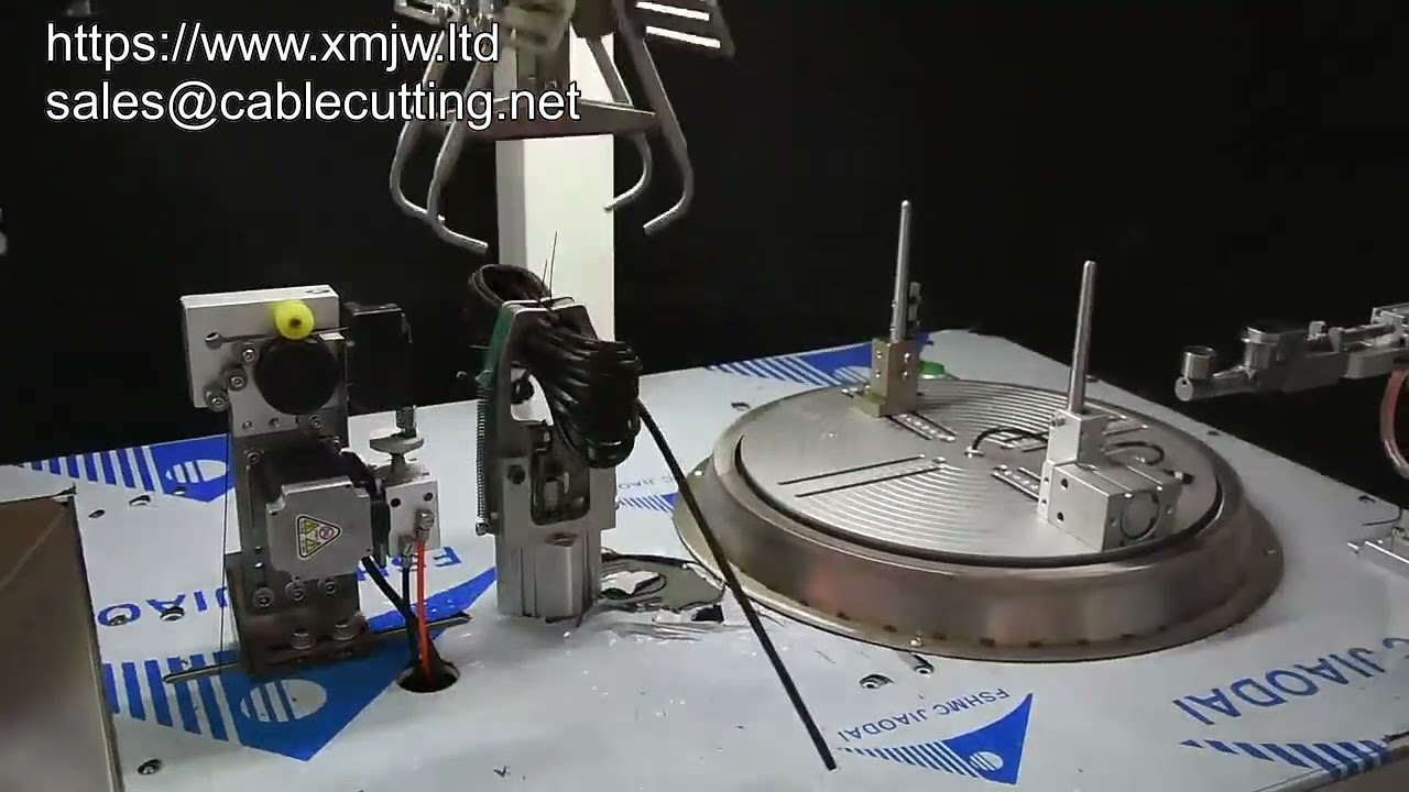 8文字タイプ自動ワイヤ結束機｜ケーブル巻き取り・ツイスト結束機