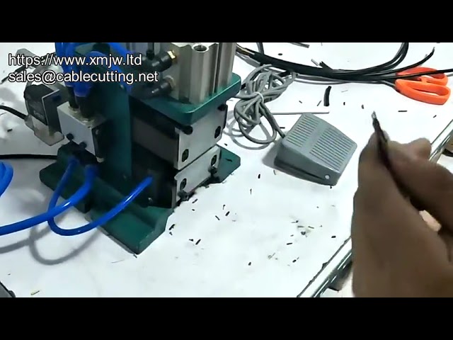 空気圧式多芯線自動剥離撚り機｜高速・精密ワイヤー処理