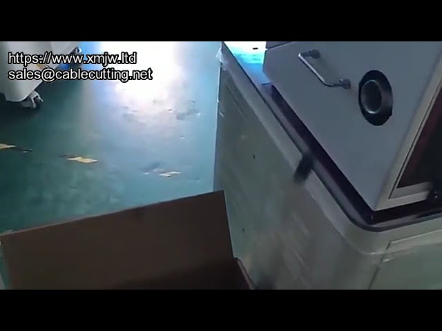 高精度コルゲートチューブ切断機｜ワイヤーハーネス加工を自動化