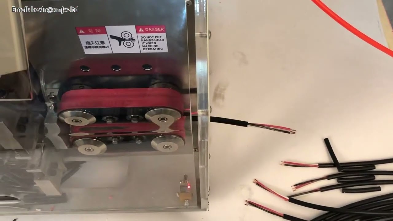 SWT508 YHT2 タッチスクリーン自動電線剥離切断機 – 2本丸型5芯ケーブル対応