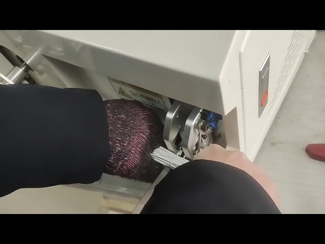 巻き取り・包装・1ボタン結束を実現！テーピングマシン（ワイヤーコイル自動結束機）