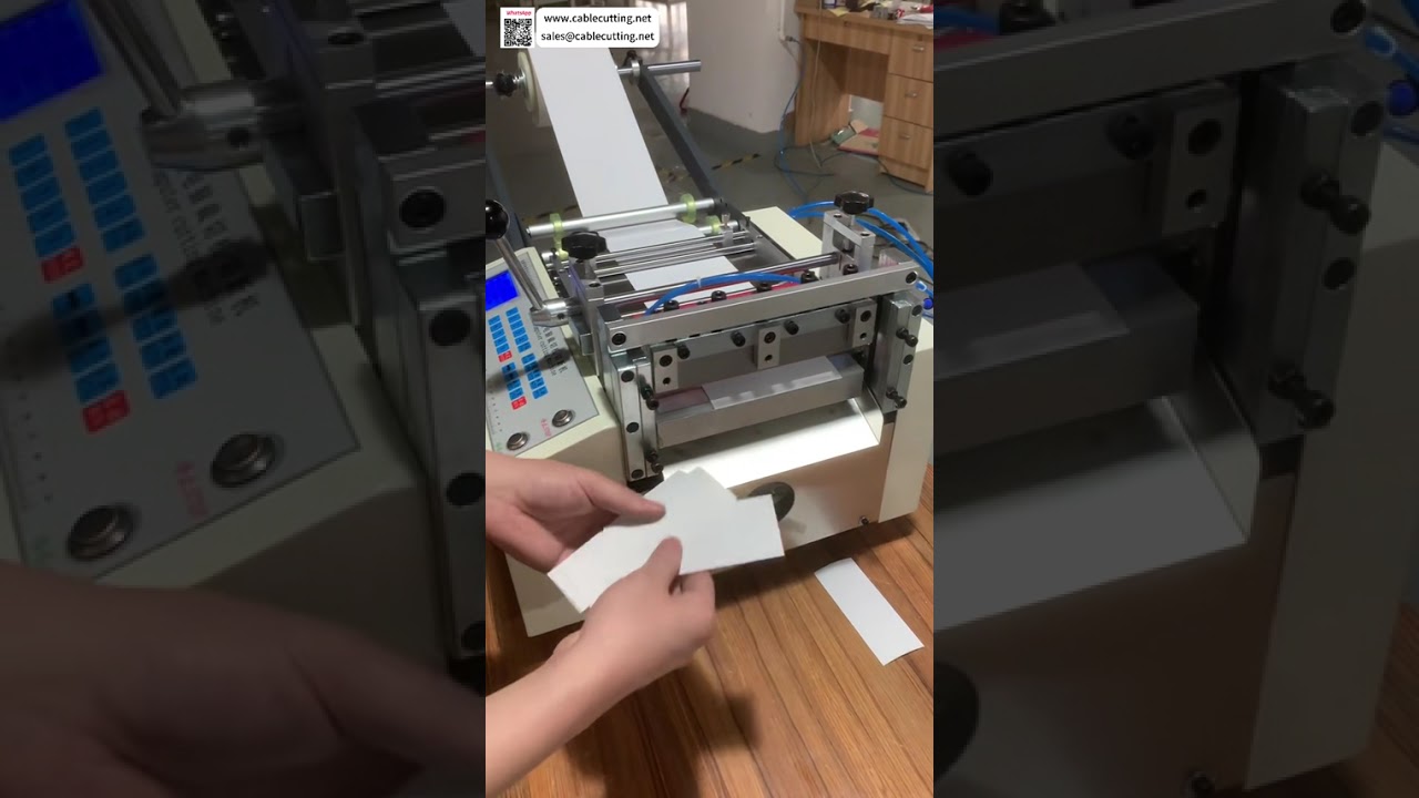 フル＆ハーフカット機 マルチブレードセットアップ ステッカーフォームシリコンロール加工機 - Shorts