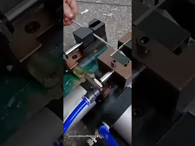 Vertical Peeling Machine Multi core Wire Stripping Machine Pneumatic Wire Stripping Machine
