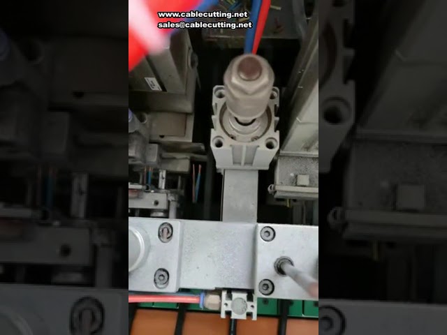 2mm～9mm対応 自動剥線・撚り・はんだ付け機 | 生産能力2000～2500本/h | 20～28AWG充電器・ヘッドホンケーブル加工