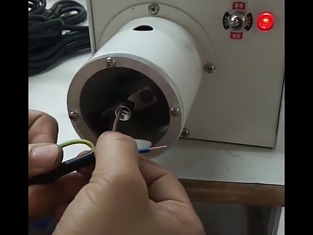 自動電線切断・圧着機　はく離・ねじり加工一体型で効率アップ