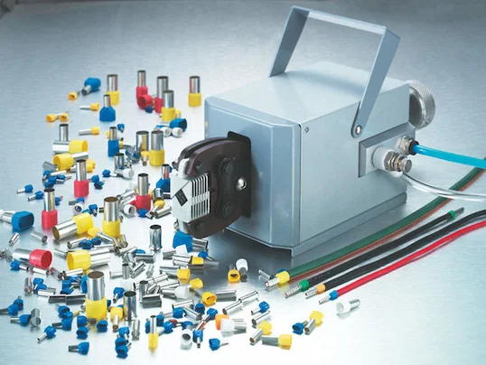 空圧端子圧着機 6-4 - 携帯型圧着工具